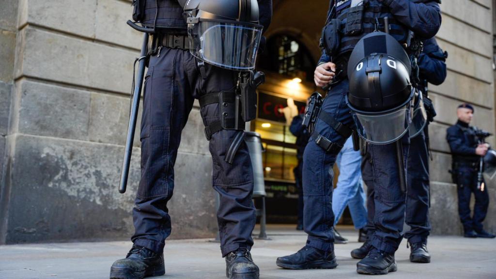 Agentes de los Mossos d'Esquadra