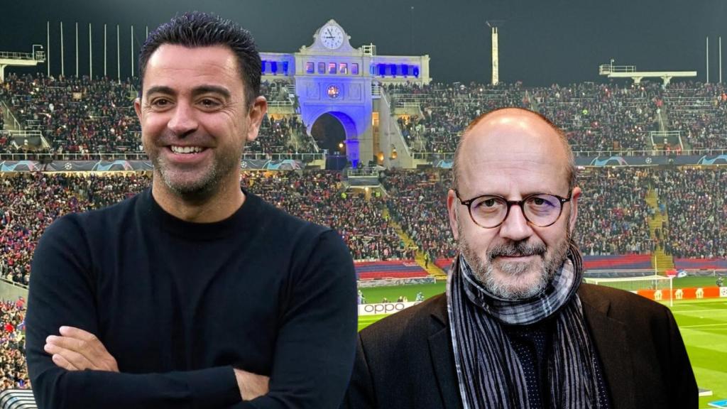 Xavi Hernández y Ramon Besa, con el estadio de Montjuïc de fondo