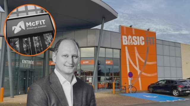 Fotomontaje de René Moos junto a un gimnasio Basic Fit y un McFit