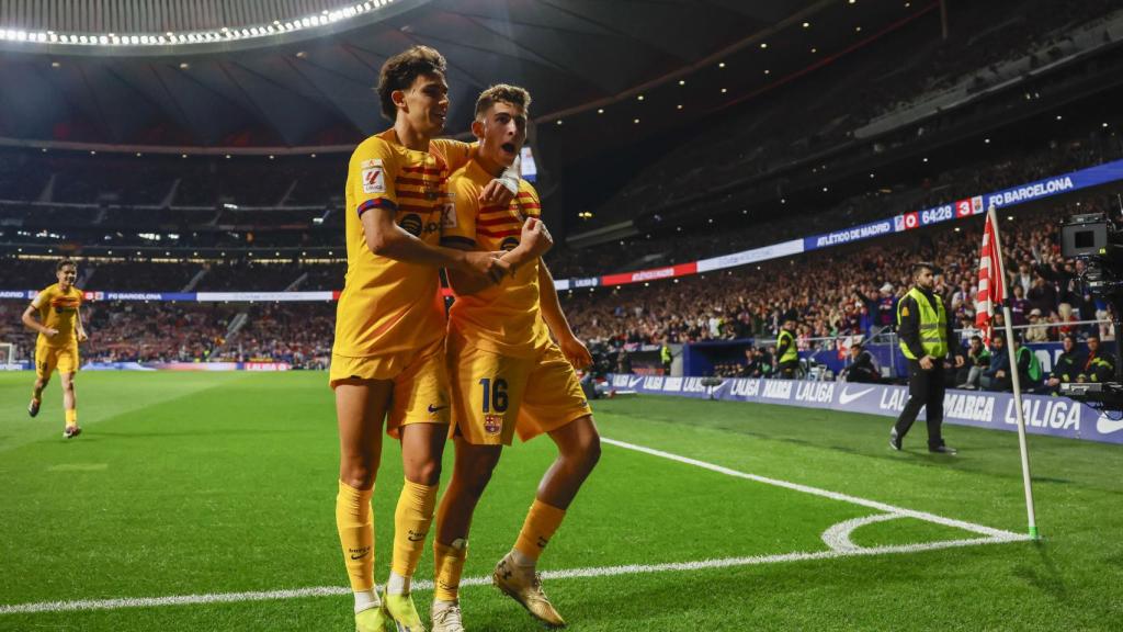 Fermín López y Joao Félix después del tercer gol contra el Atlético