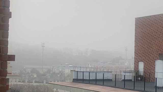 Niebla en Barcelona este lunes, 18 de marzo