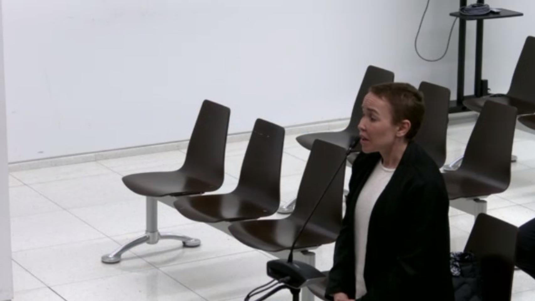 Angela Dobrowolski, durante el juicio por quebrantar la orden de alejamiento de Josep Maria Mainat