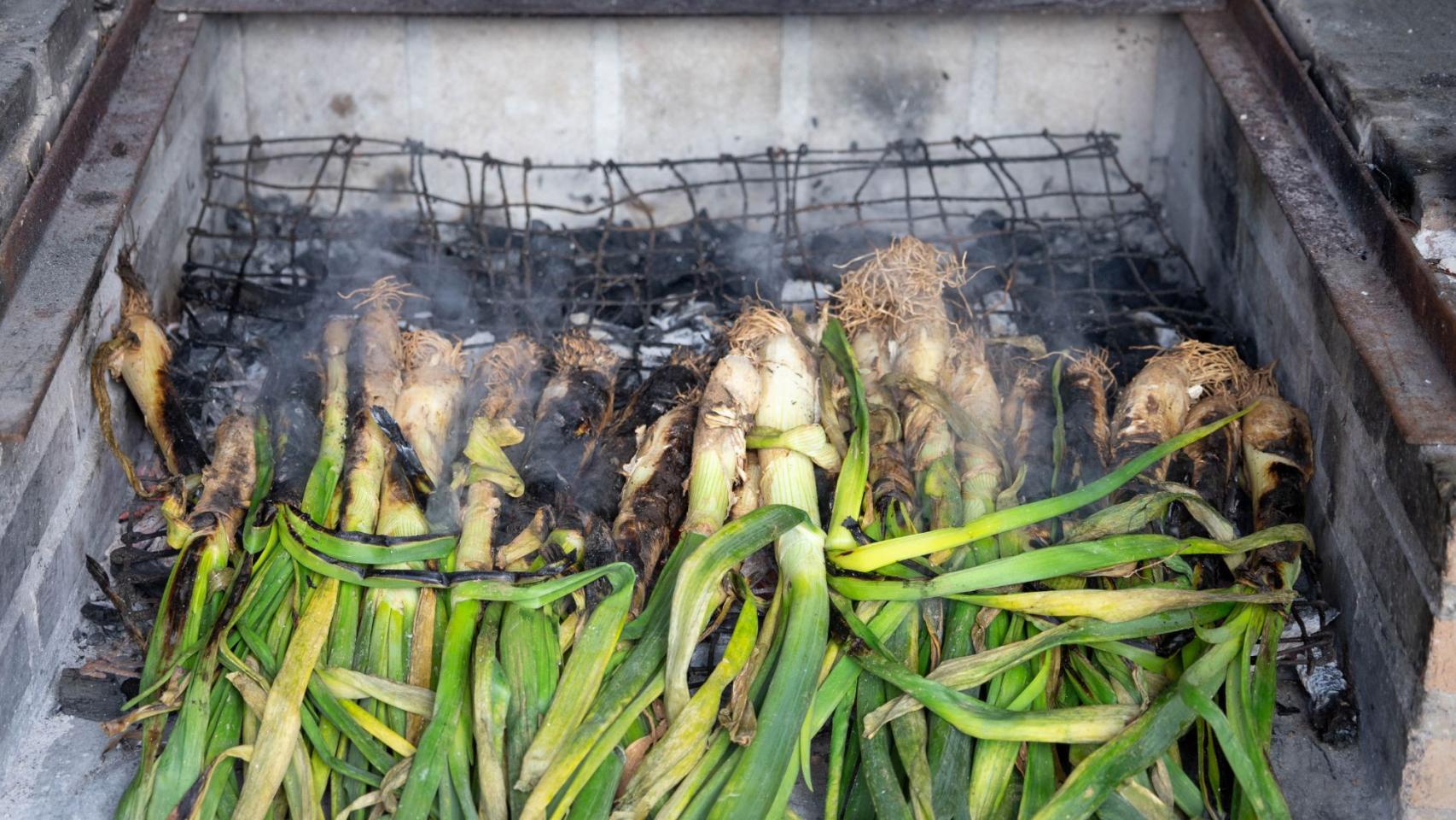 Imagen de unos calçots - Canva