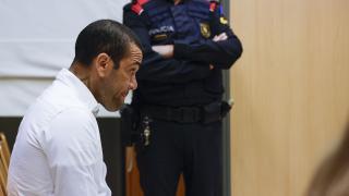 Dani Alves, en el banquillo de acusados por una agresión sexual