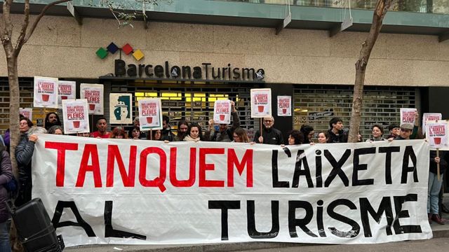 Activistas reclaman medidas más severas para el sector del turismo