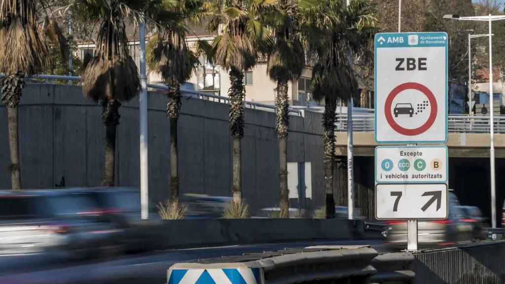 Indicador de la Zona de Baixes Emissions a la ronda de Dalt
