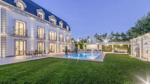 Palacete de estilo francés, a la venta por 24,5 millones de euros