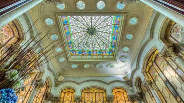 Los techos altos del palacete, típicos de los edificios del Eixample barcelonés