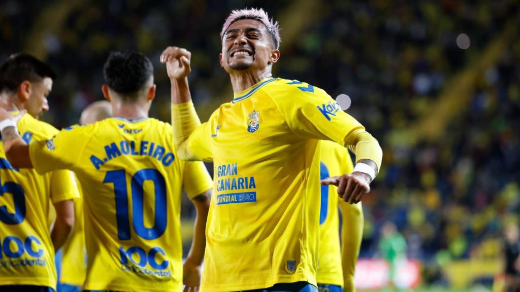 Julián Araujo celebra un gol con las Palmas