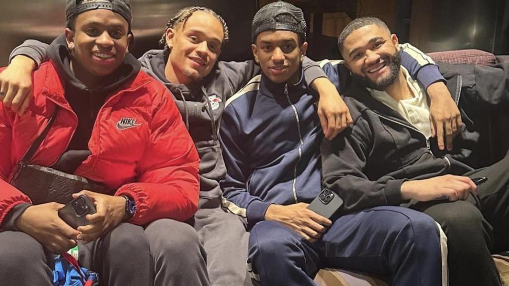 El reencuentro de Alejandro Balde con Xavi Simons