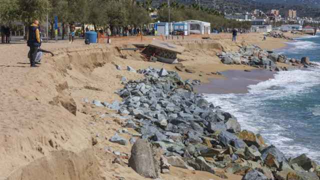 Playa Pont del Petroli, Badalona