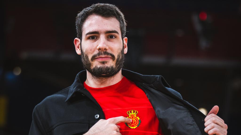 Àlex Abrines muestra su apoyo al Mallorca antes de la final de Copa del Rey