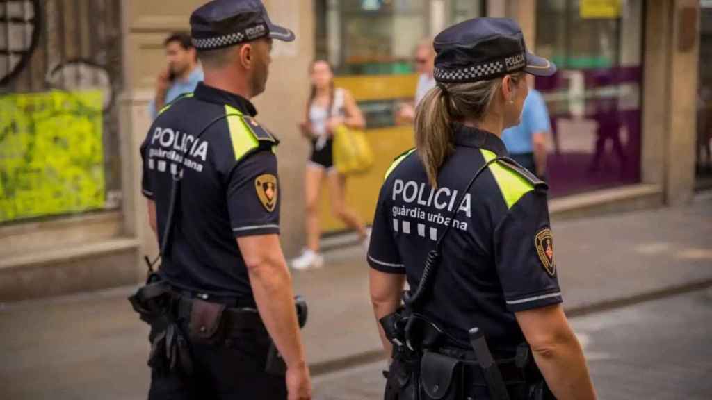 Agents de la Guàrdia Urbana de Barcelona en una imatge d'arxiu