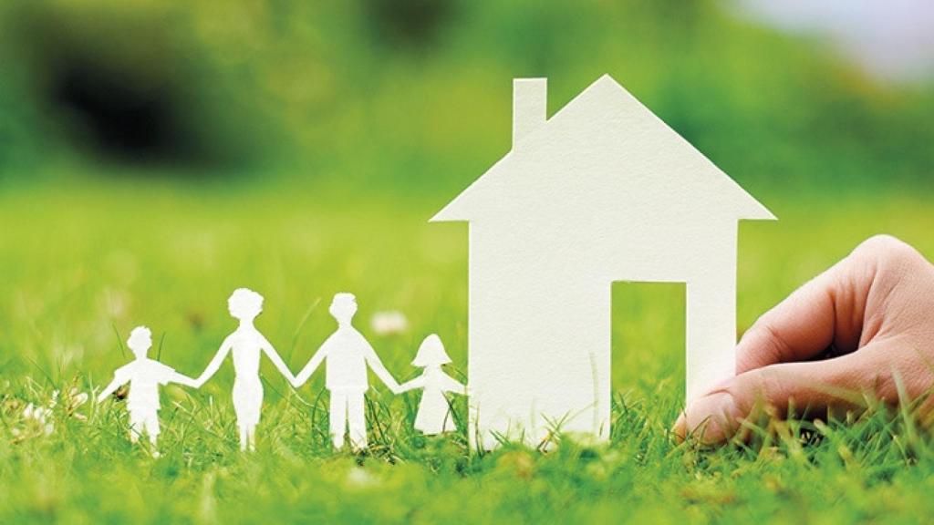 Estos son los seguros que desgravan en la declaración de la Renta este 2024: vida, hogar, salud, coche y más