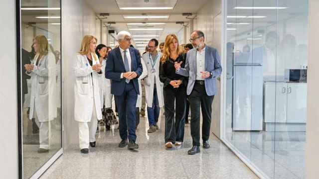El conseller de Salut, Manel Balcells, en el hospital de Viladecans