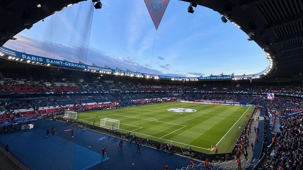 El Parque de los Príncipes, la casa del PSG, antes del duelo contra el Barça