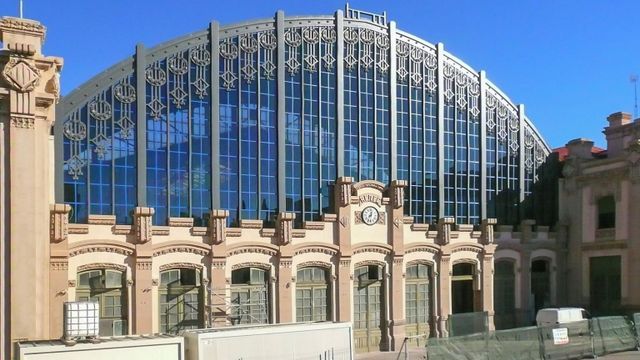 Exterior de la Estació del Nord de Barcelona