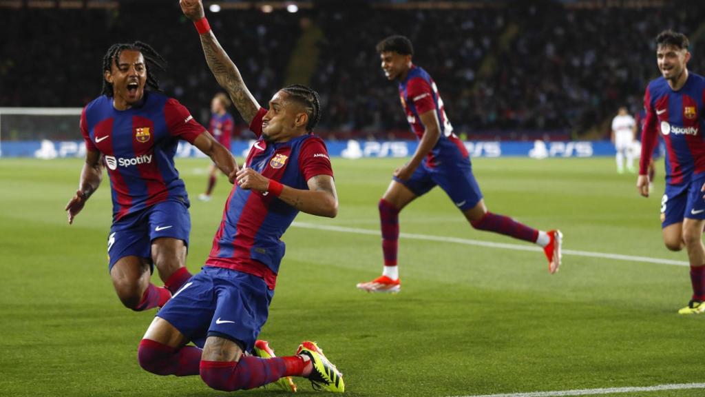 Raphinha celebra su gol al PSG