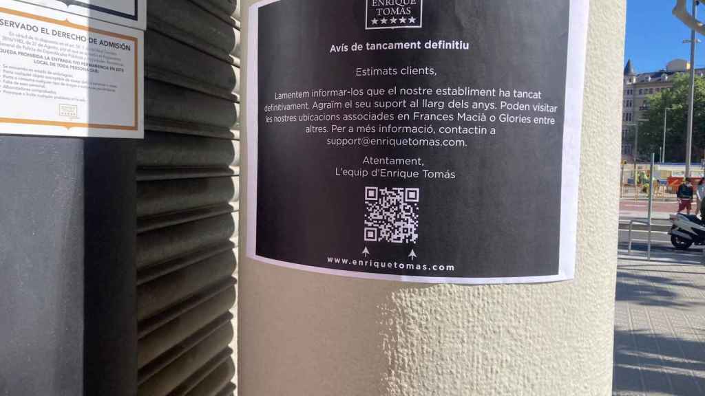 Cartel de despedida del local de Enrique Tomas en la Diagonal