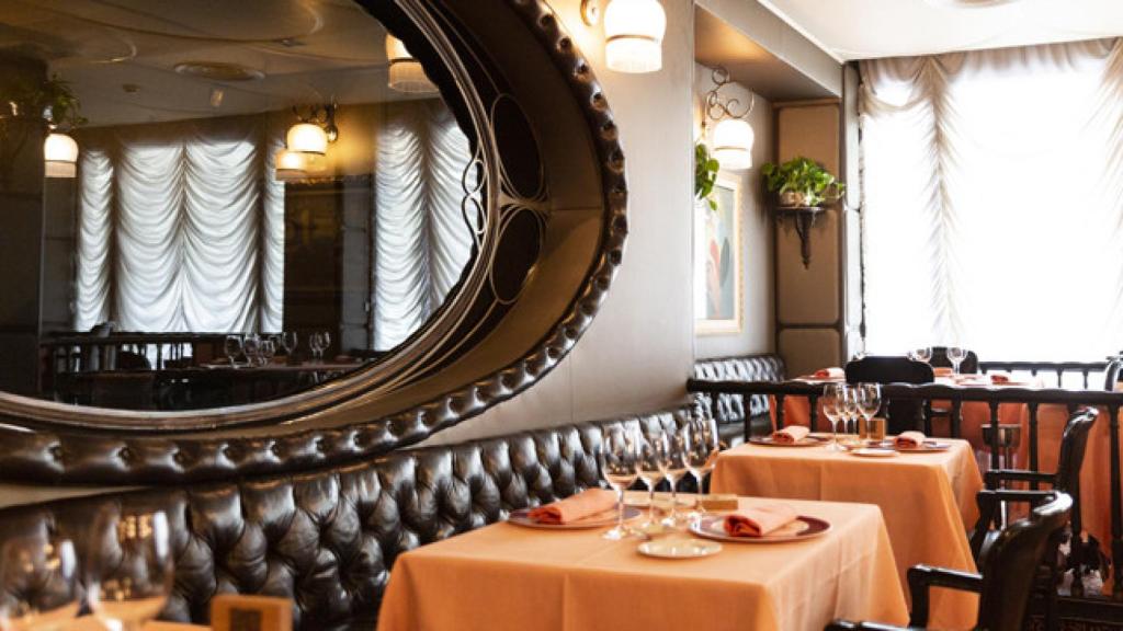 Mesas de un restaurante