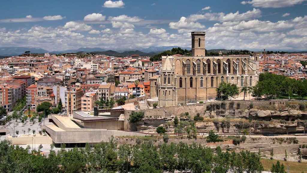 Ciudad de Manresa, a una hora de Barcelona