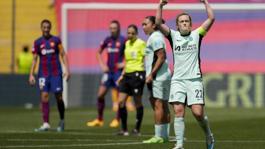 El Chelsea celebra su gol contra el Barça en Montjuïc