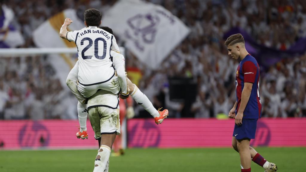 Fermín López, cabizbajo tras el gol de Jude Bellingham