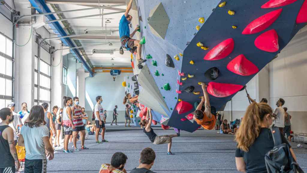 Rocròdrom Sharma Climbing