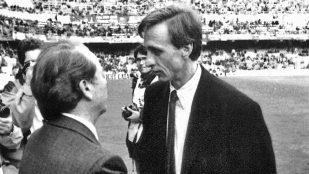 José Luis Núñez junto a Johan Cruyff en los años 90