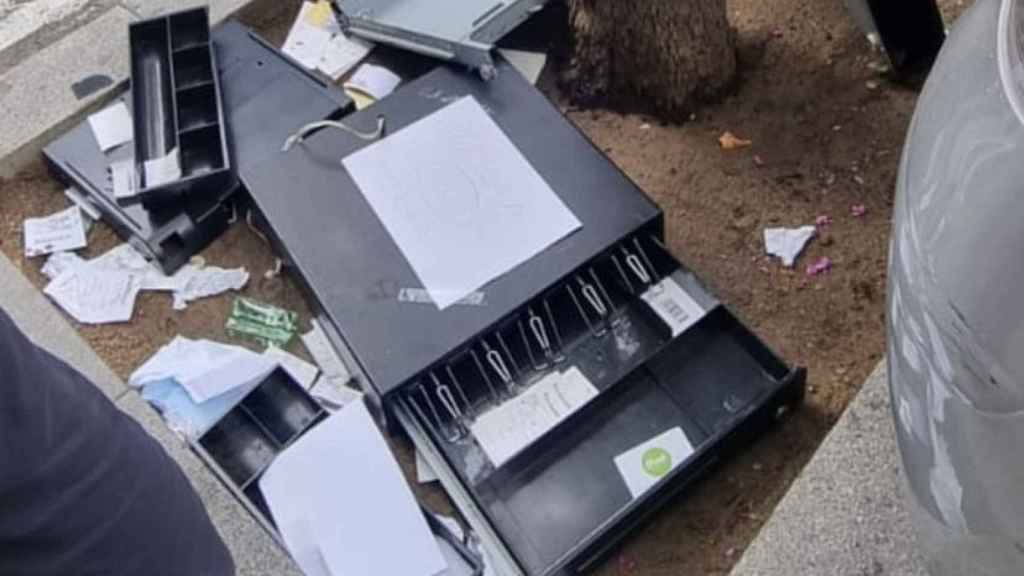 La caja registradora de la librería +Bernat en el Turó Park