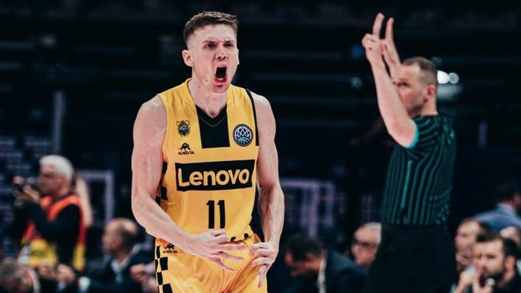 Kyle Guy, con el Lenovo Tenerife