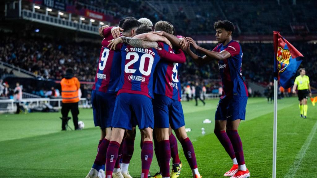 Los jugadores del Barça celebran un gol contra el Valencia