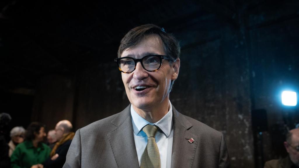 El candidato del PSC, Salvador Illa, en un acto de campaña de las elecciones catalanas