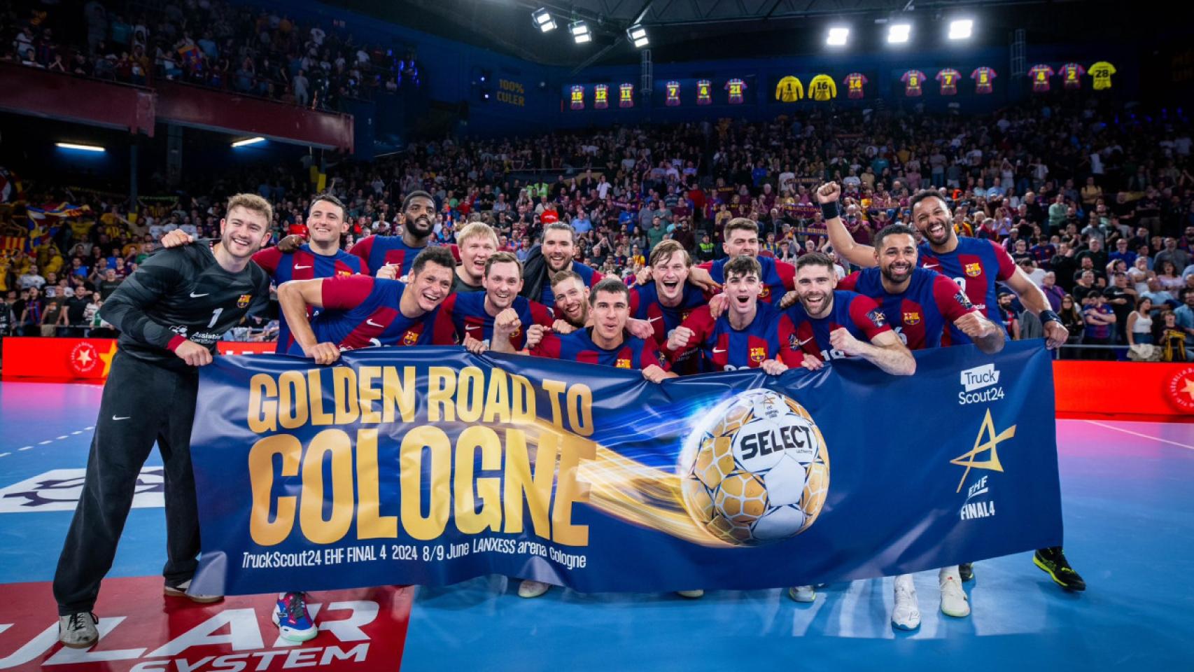 El Barça de balonmano celebra su clasificación a la Final Four