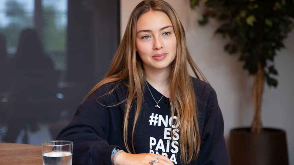 Olivia Mandle, activista medioambiental, durante la entrevista con Metrópoli