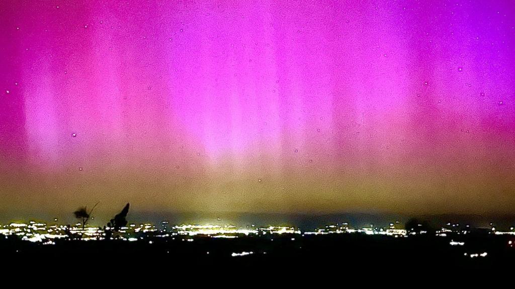 Vista de la aurora boreal desde Prades (Tarragona)