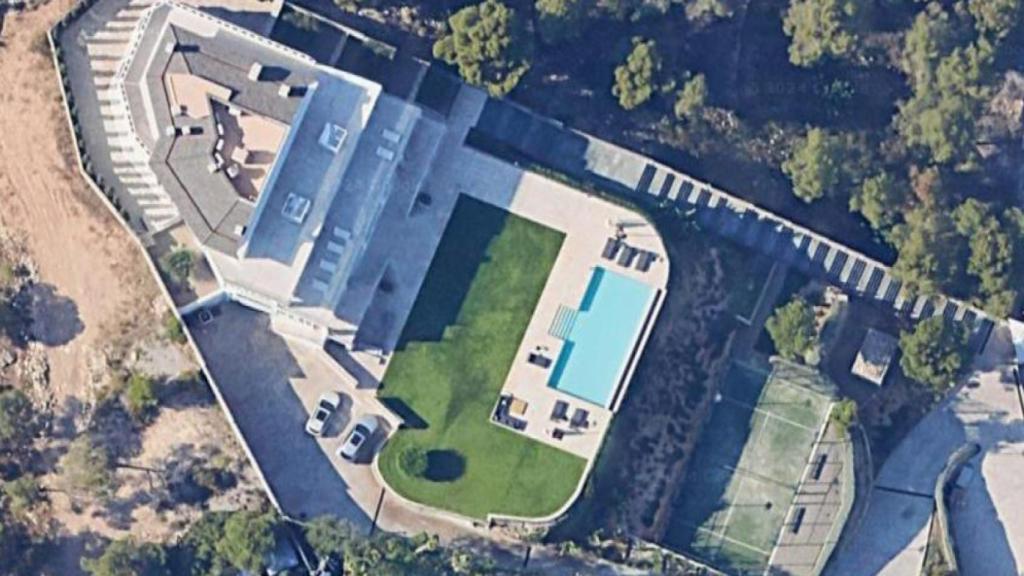 Vista con satélite de la mansión de Jules Koundé