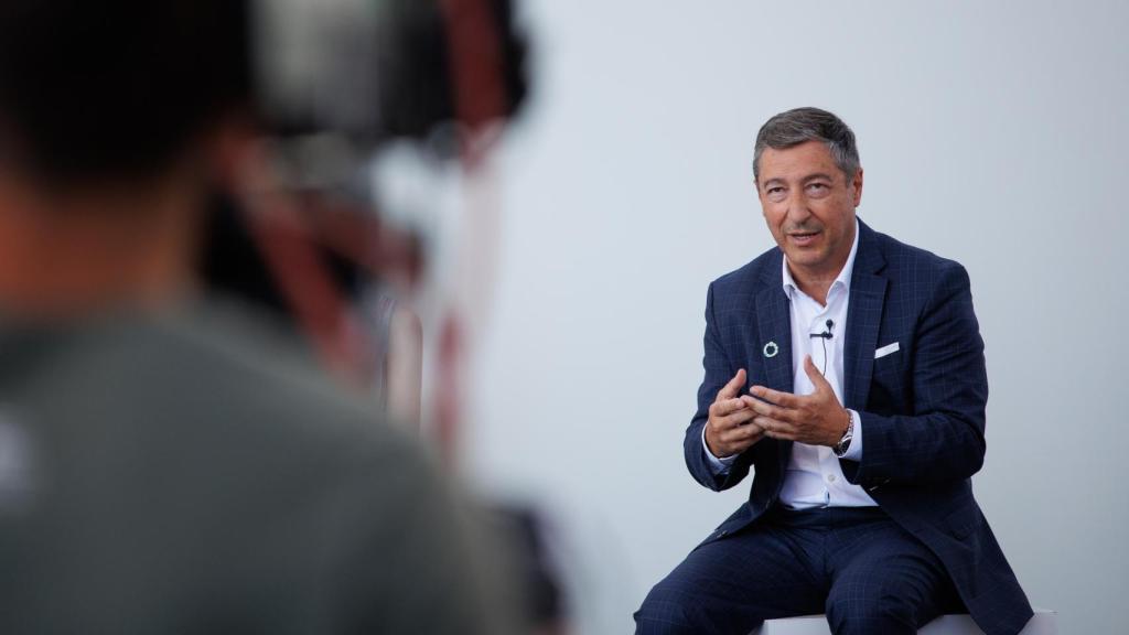 Joan Roca ante los medios