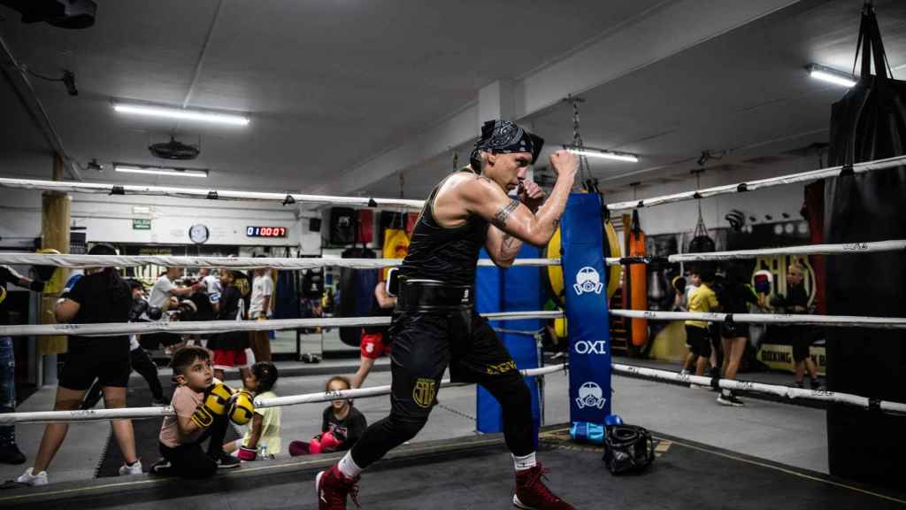 Kelvin entrenando en el Gym Boxing Saus de Cornellà