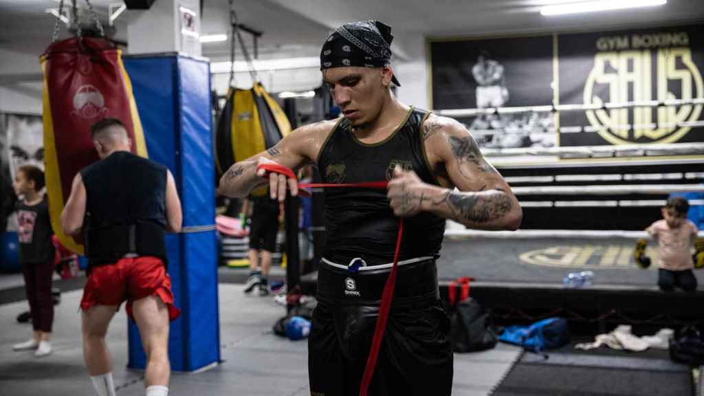 Kelvin en el gimnasio Boxing Saus de Cornellà