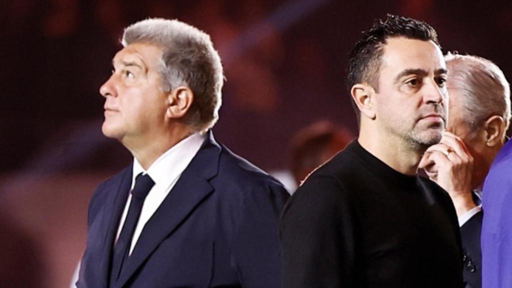 Joan Laporta y Xavi Hernández, después de la final de la Supercopa de España