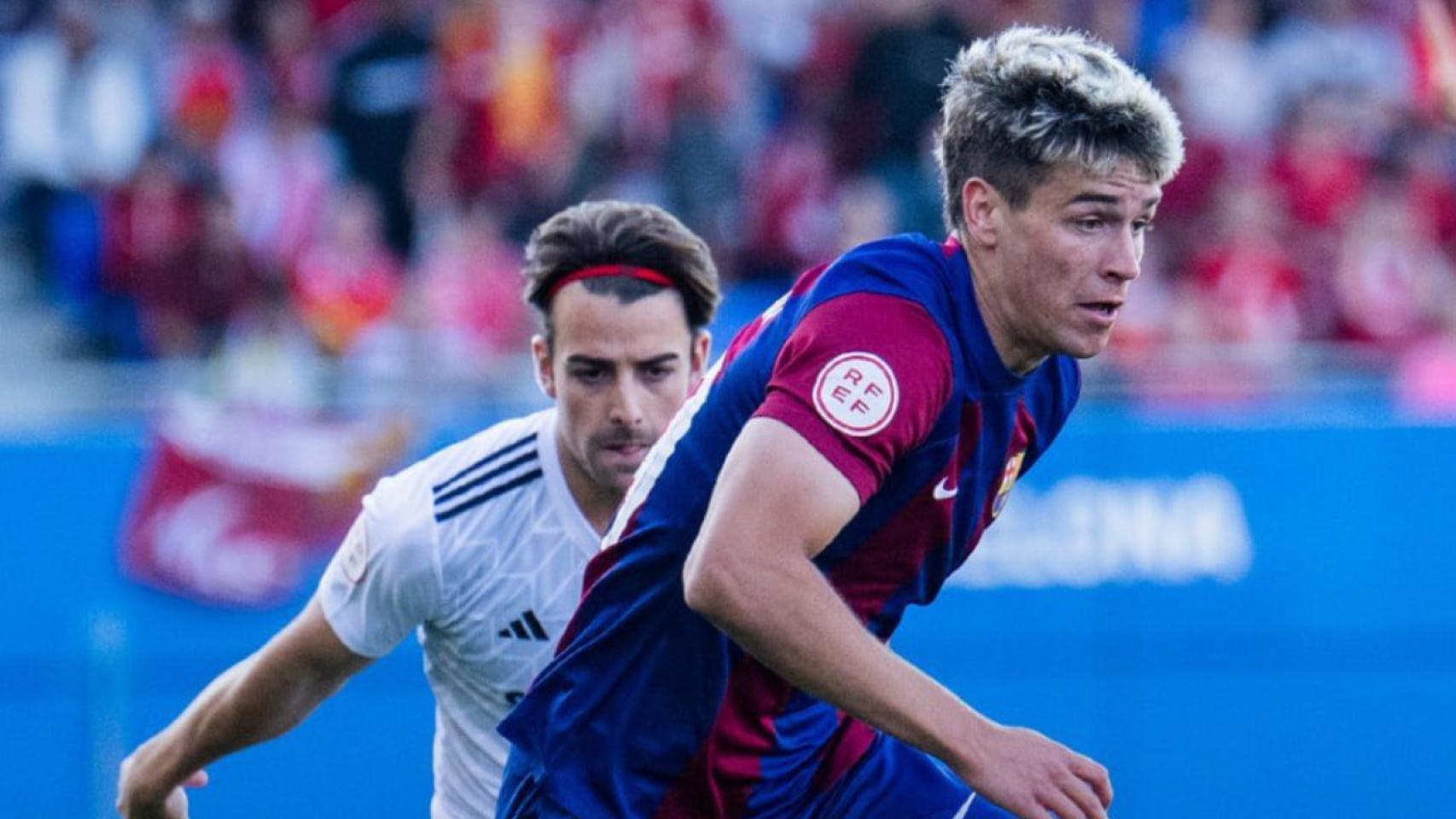 Marc Guiu, en una jugada del partido del filial del Barça contra el Nàstic