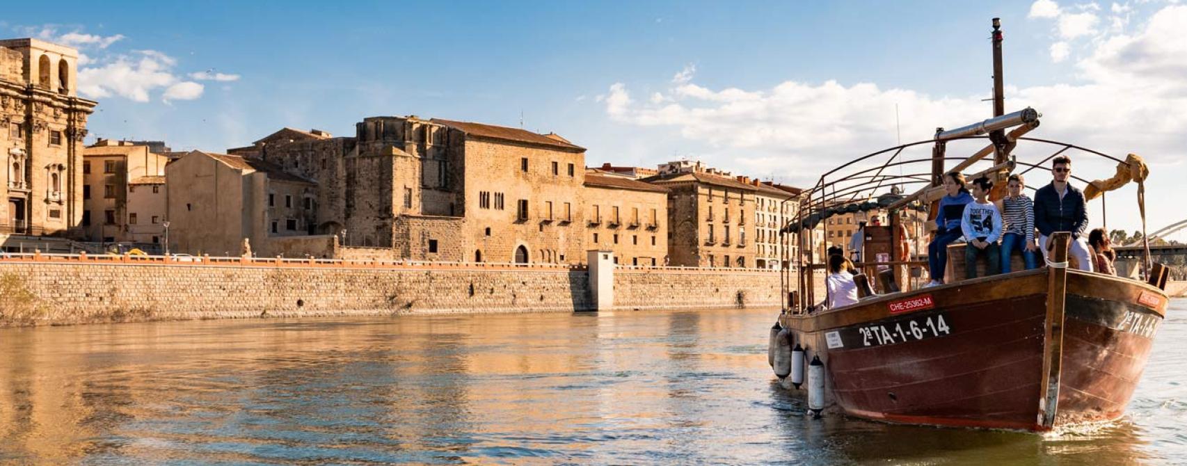 Parque Modernista y Río Ebro