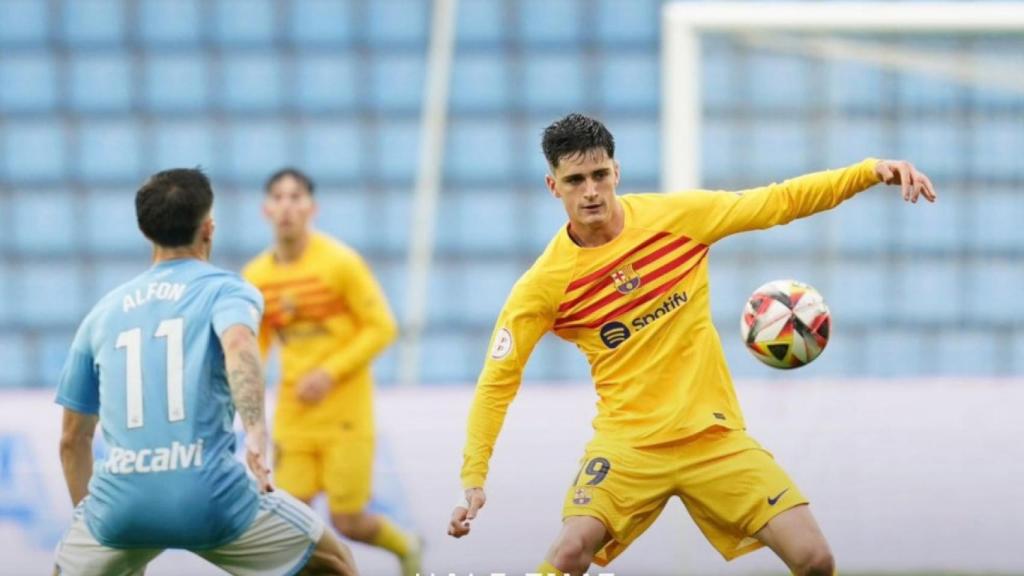 Pau Víctor, durante el partido del Barça B contra el Celta de Vigo B