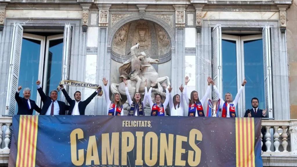 El Barça Femenino celebra su segunda Champions en el Palau de la Generalitat