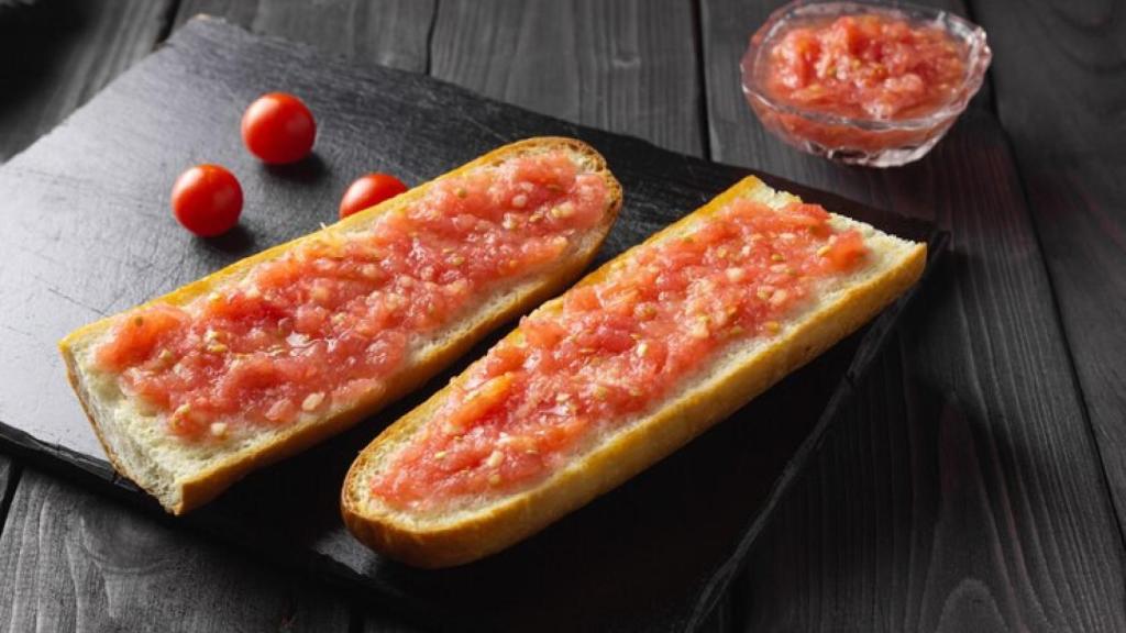 Pan con tomate