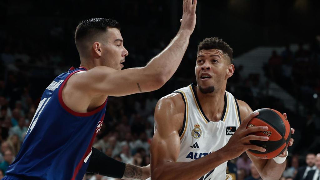 Edy Tavares busca superar a Willy Hernangómez en las semifinales de la ACB