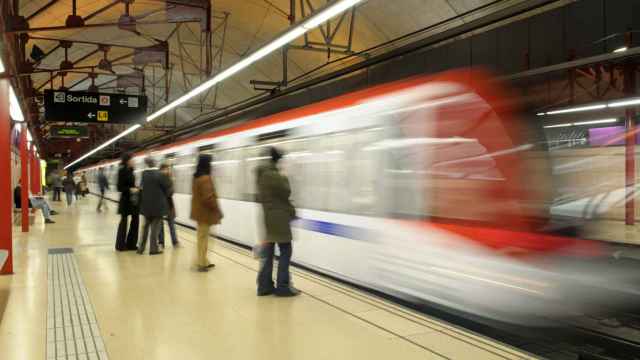 Metro en circulación en la L2