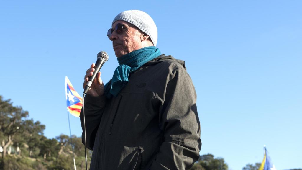 El cantante Lluis Llach  en una acción convocada por Tsunami Democràtic en 2019