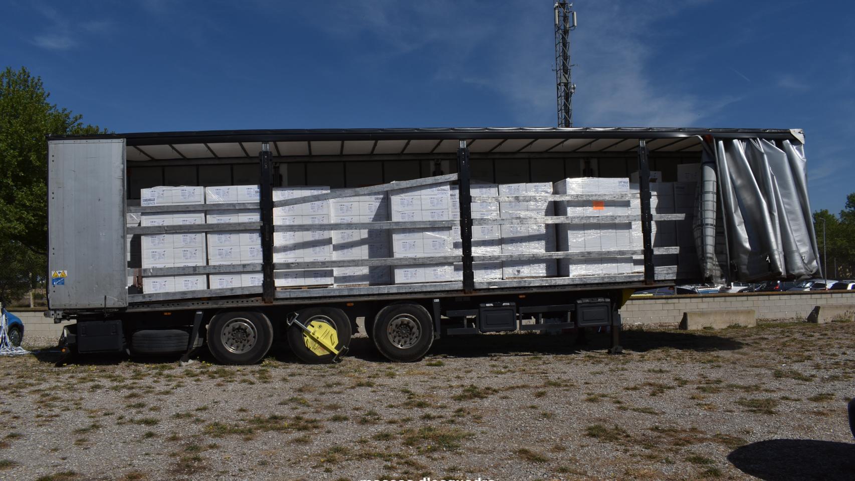 El camión donde se ocultaban los 354kg de hachís que los detenidos intentaron sustraer